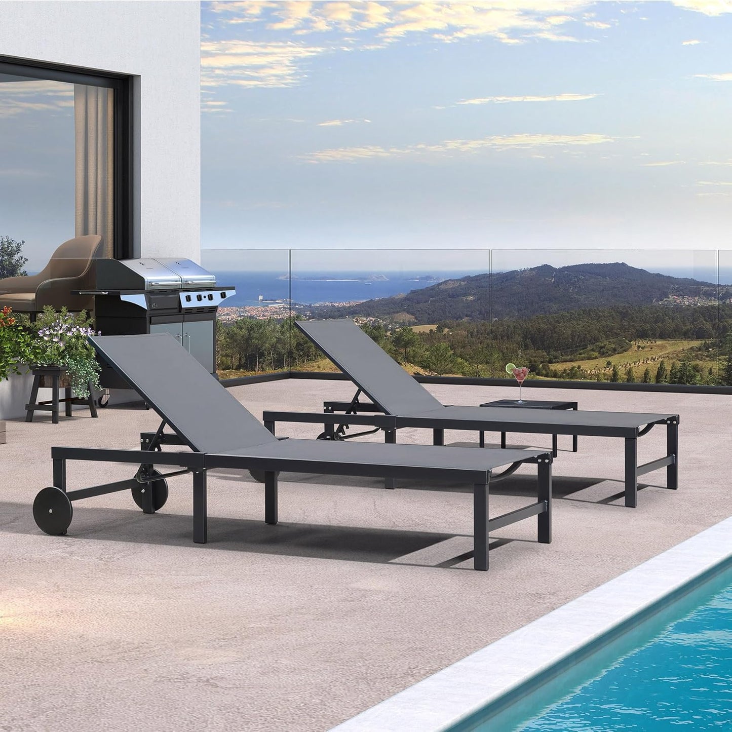 PURPLE LEAF Patio Tanning Lounge Chair Set with Face Down Hole Outdoor Aluminum Adjustable Reclining Chairs Wheels Pillows and Table for Poolside Beach Sunbathing Lounger, Beige