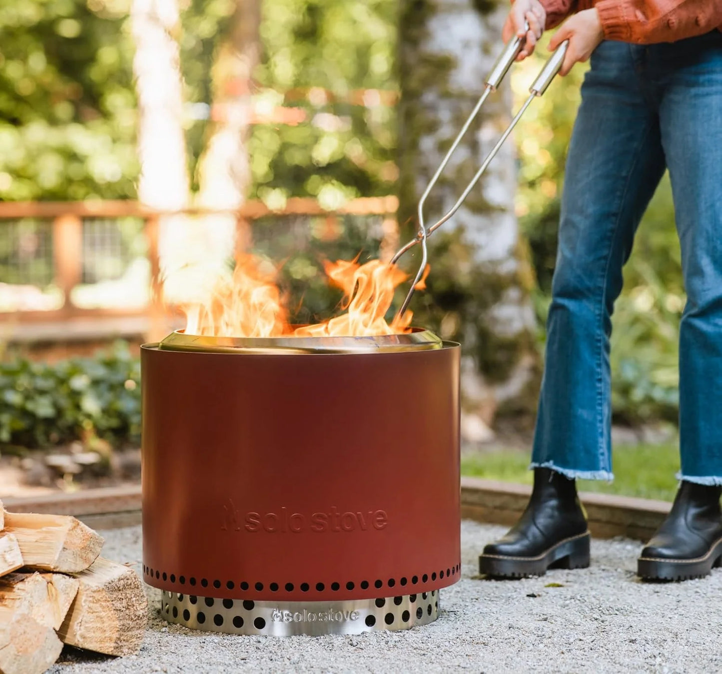 Solo Stove Bonfire 2.0 with Stand, 19.5 Inch Smokeless Fire Pit with Removable Ash Pan - Portable Outdoor Fire Pit - Stainless Steel Wood Burning Fireplace, Ideal for 4-6 People, 21.75 lbs