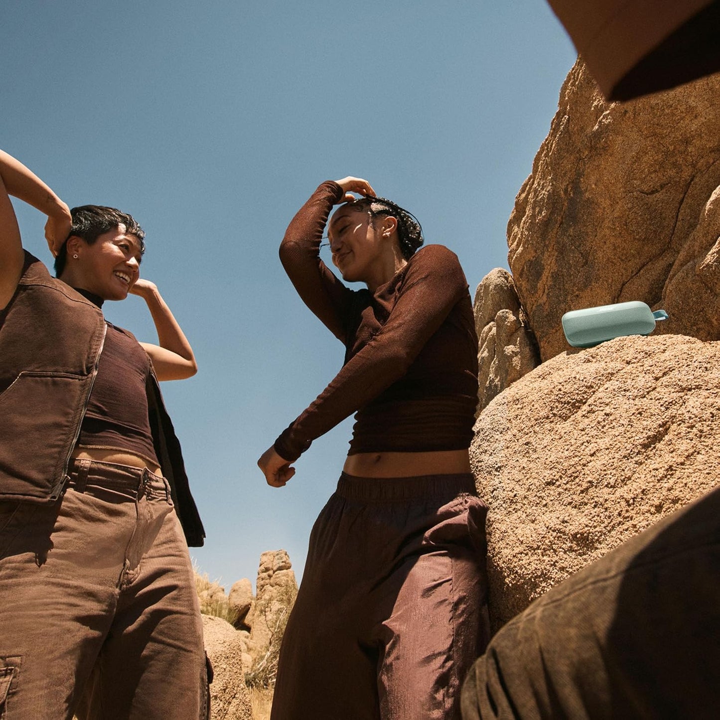 Bose SoundLink Flex Portable Bluetooth Speaker (2nd Gen), Portable Outdoor Speaker with Hi-Fi Audio, Up to 12 Hours Battery Life, Waterproof and Dustproof