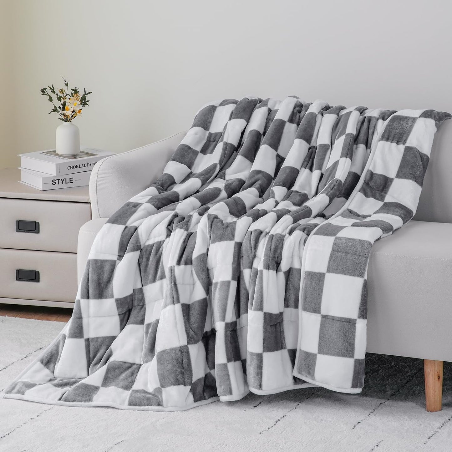 Weighted Blanket Queen Size 15lbs 60x80 inches with Soft Plush Fleece