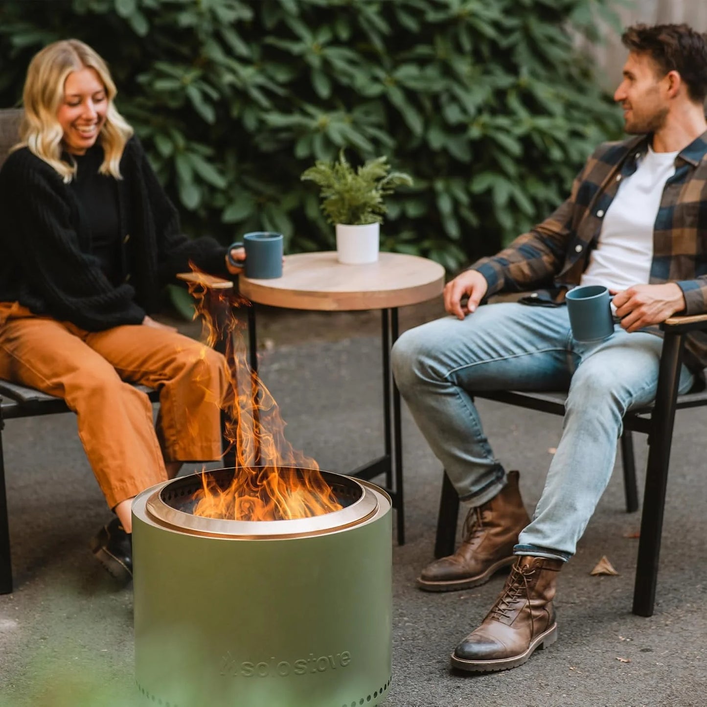 Solo Stove Bonfire 2.0 with Stand, 19.5 Inch Smokeless Fire Pit with Removable Ash Pan - Portable Outdoor Fire Pit - Stainless Steel Wood Burning Fireplace, Ideal for 4-6 People, 21.75 lbs