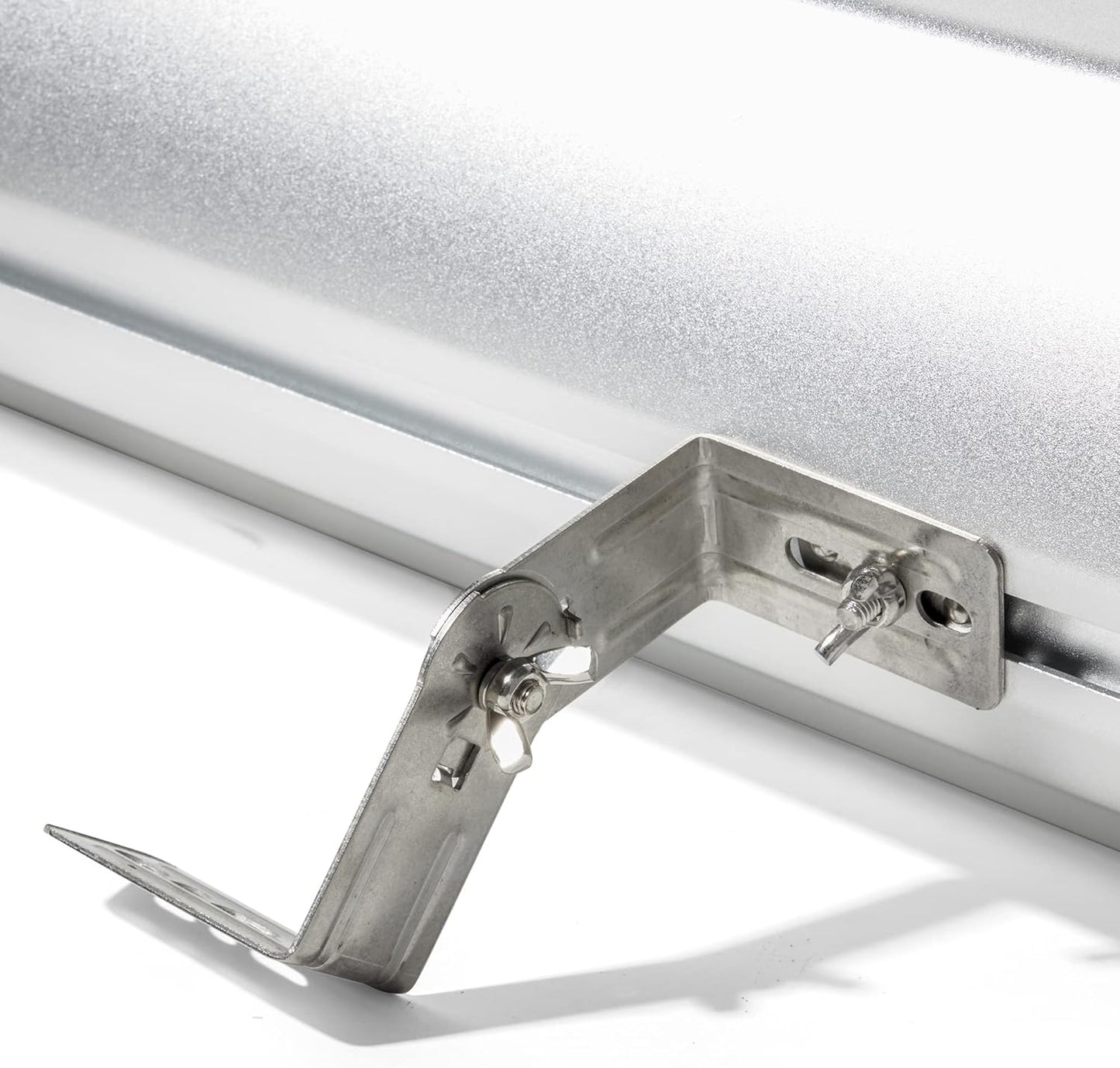 Smart greenhouse heater with built-in temperature control and digital thermostat