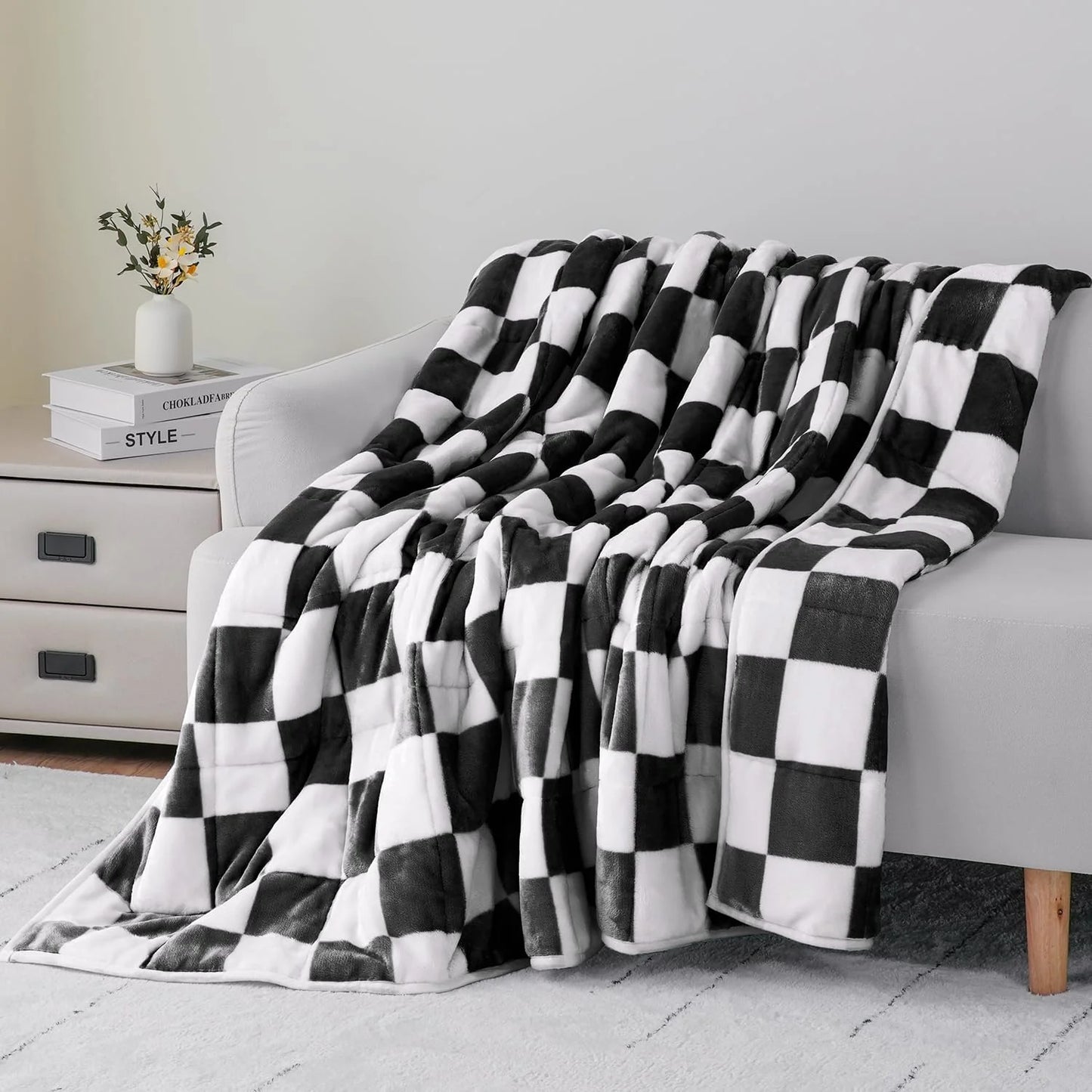 Weighted Blanket Queen Size 15lbs 60x80 inches with Soft Plush Fleece