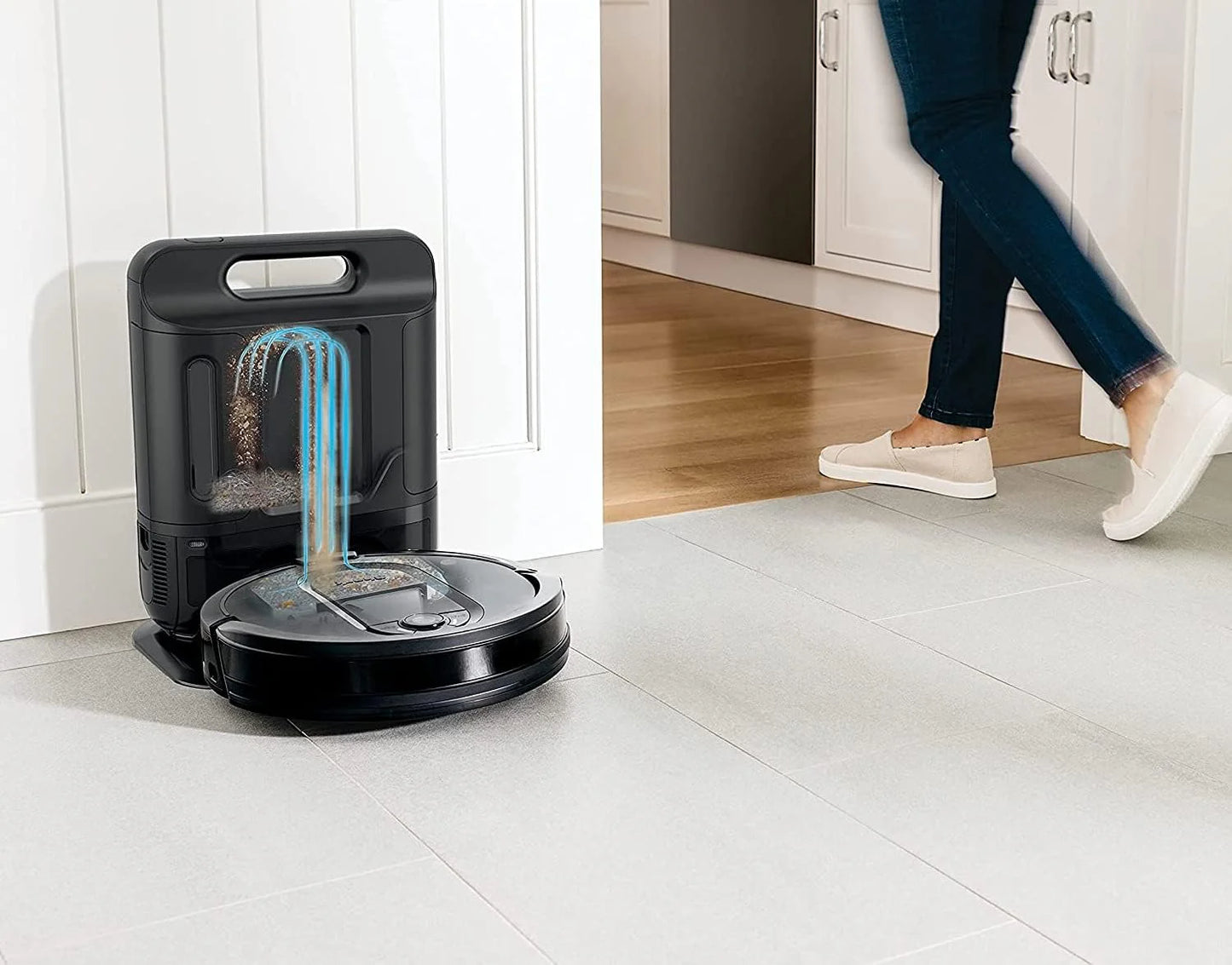 Robot Vacuum & Mop Combo, Powerful Suction, Matrix Plus, 60-Day Debris Capacity, HEPA Bagless Self Empty Base, Sonic Mopping, Home Mapping for Pet Hair - Carpets & Hardfloor, AV2610WA