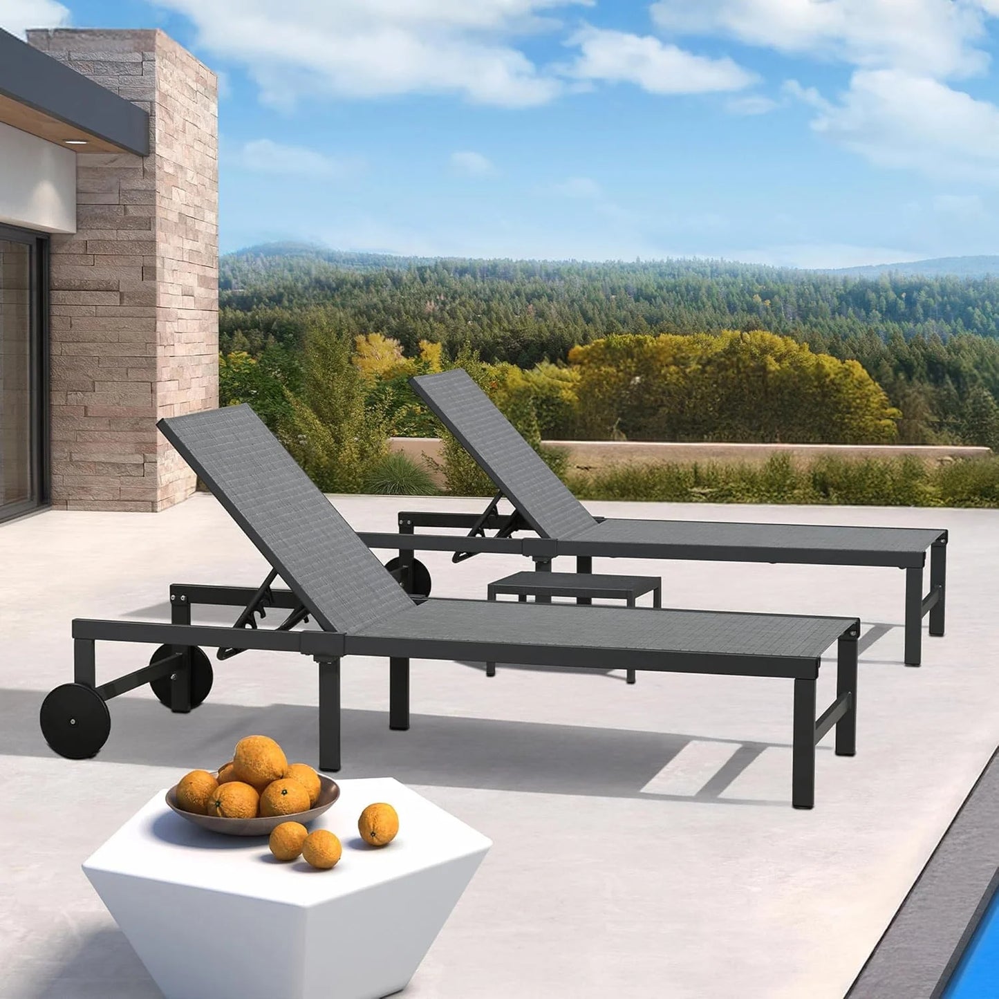 PURPLE LEAF Patio Tanning Lounge Chair Set with Face Down Hole Outdoor Aluminum Adjustable Reclining Chairs Wheels Pillows and Table for Poolside Beach Sunbathing Lounger, Beige