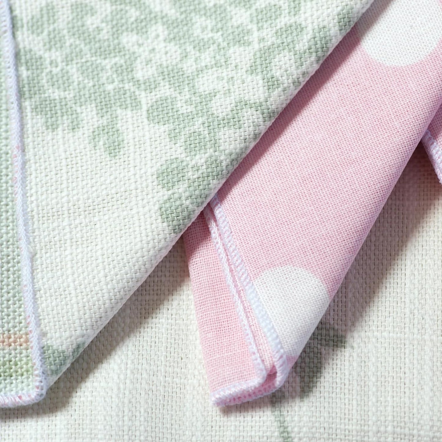 Sewing Machine, GX37, 37 Built-in Stitches, 6 Included Sewing Feet