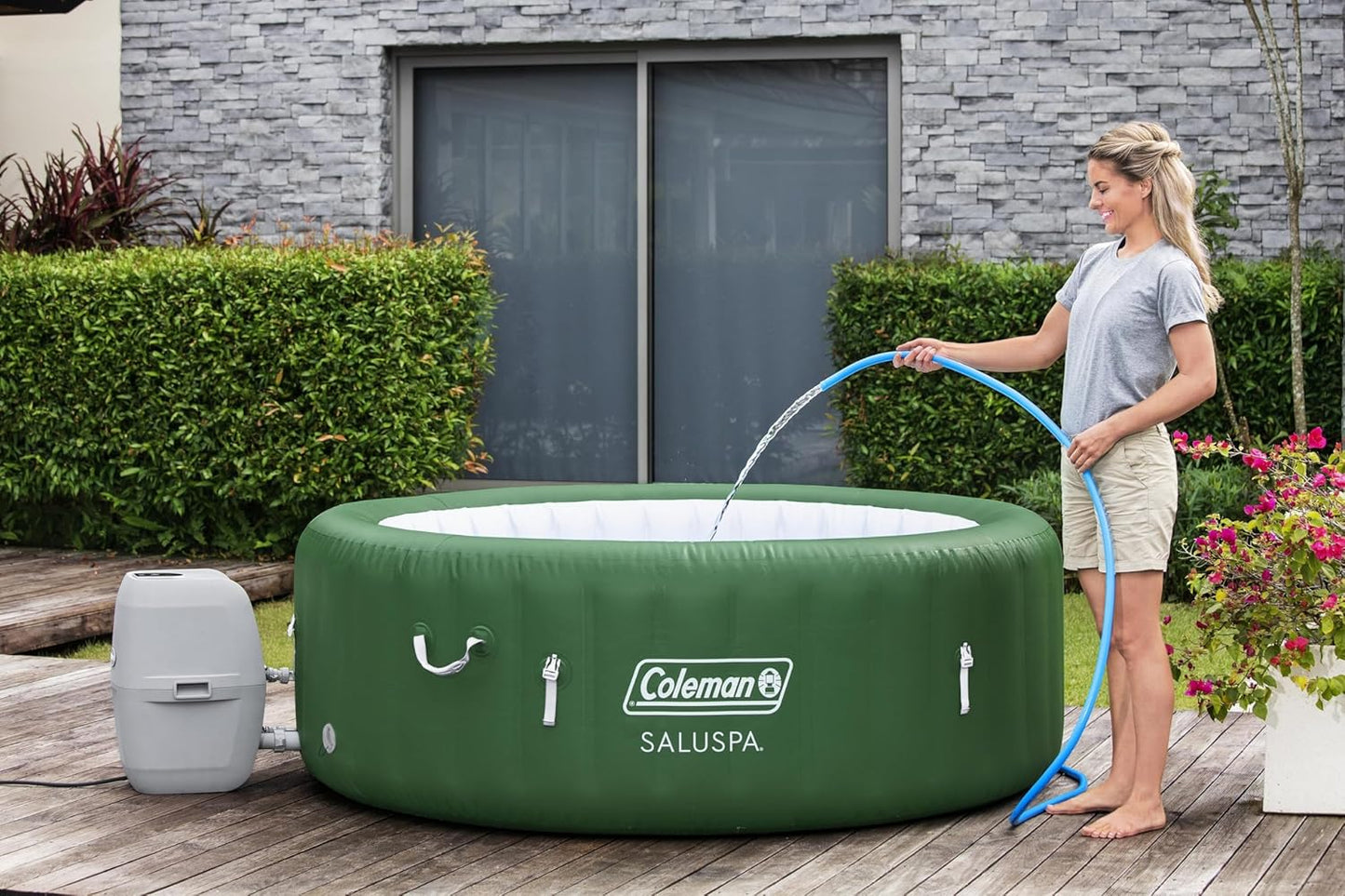Bestway Palm Springs 4 to 6 Person EnergySense Smart AirJet Plus Inflatable Hot Tub Outdoor Spa with 140 AirJets and Insulated Cover