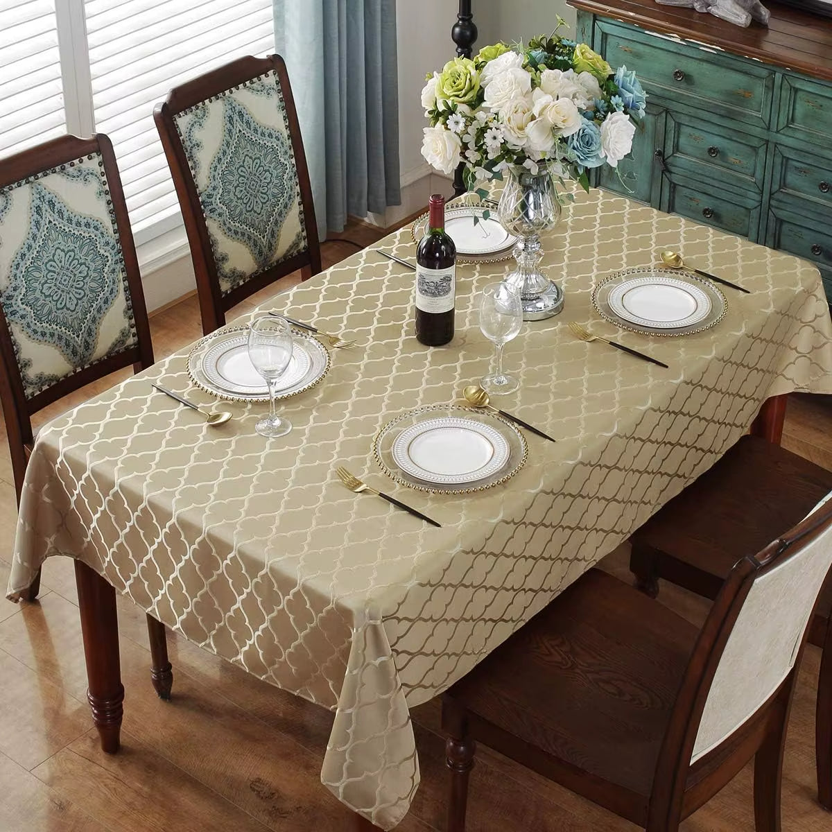 Jacquard Gold Tablecloth Waterproof Polyester for Kitchen or Dining
