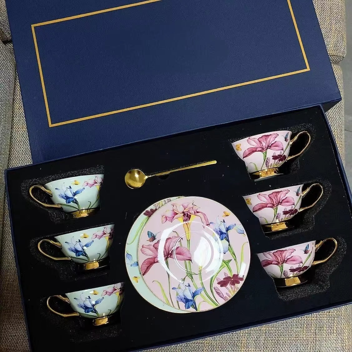 Luxury British Style Bone China Tea Cup and Saucer Set