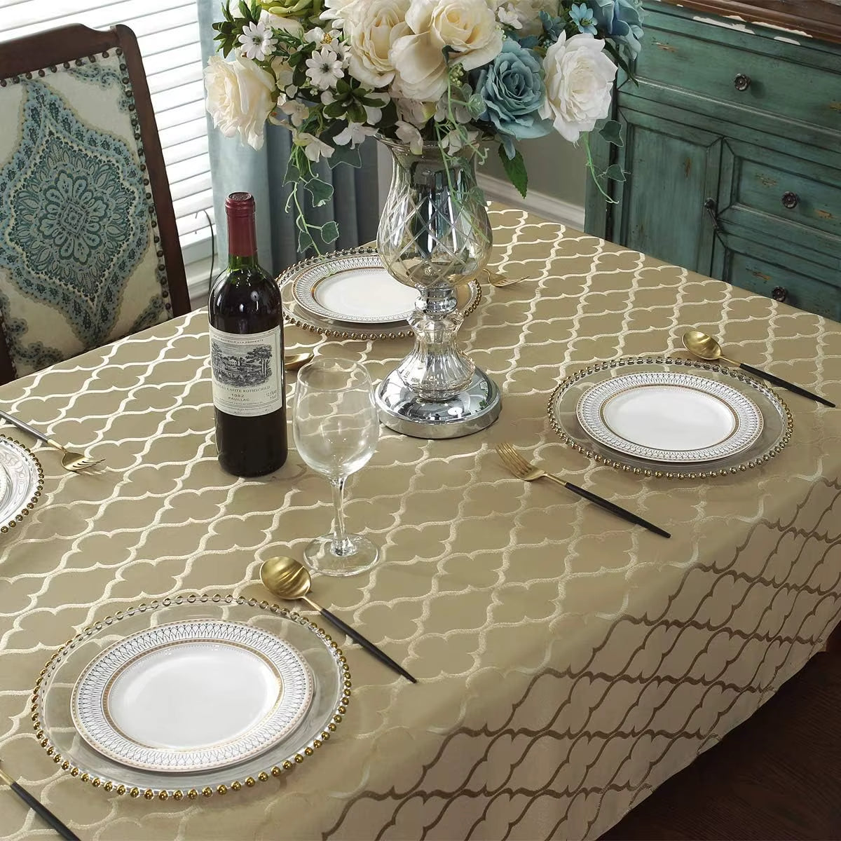 Jacquard Gold Tablecloth Waterproof Polyester for Kitchen or Dining